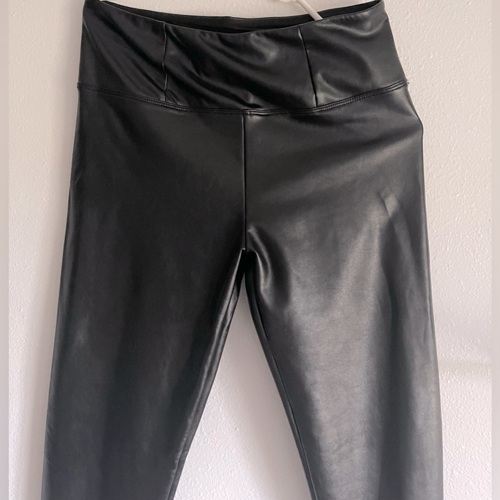 Womens Faux Leather Leggings